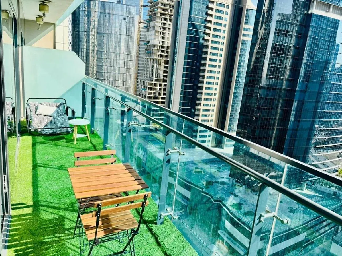 Appartamento Chic 1 Bhk In Downtown Dubai